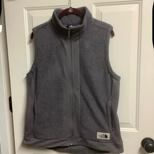 Women’s The North Face fleece vest Sz. L